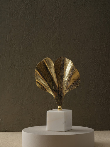 MRLTH 107 1184 1.jpg