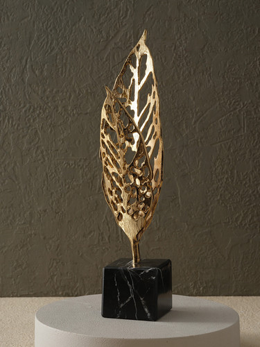 MRLTH 107 1144 1.jpg