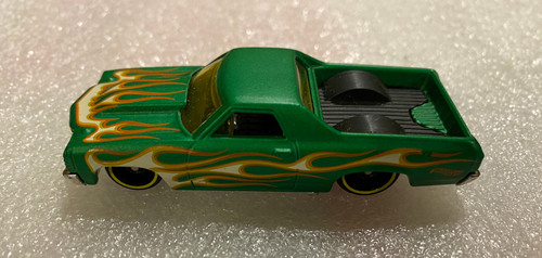 Машинка Hot Wheels '71 El Camino 2019 Flames (#008) USED FYC40 u.jpg