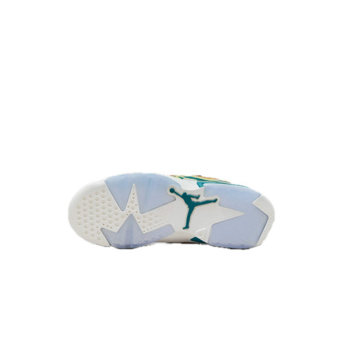 DZ5577 700 6 Background Removed.jpg