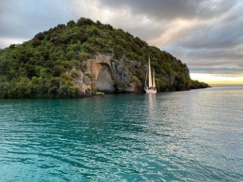 Lake Taupo Yacht Cruise | Maori Rock Carvings | Sail Barbary.jpg