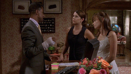 Gilmore Girls S07E01 1080p WEB DL DD+ 2.0 x264 TrollHD.mkv 20240208 192935.787.jpg