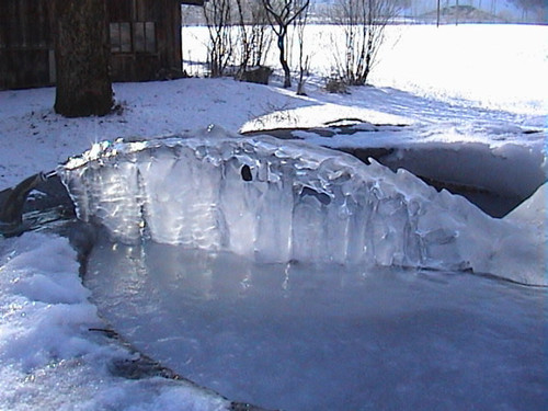 thumbnail ParabelbogenAusEis3.jpg