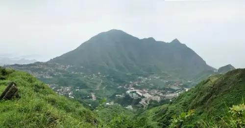 00027 基隆山別稱大肚美人山.webp