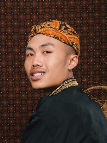 Screenshot 20231004 190740 WhatsApp.jpg