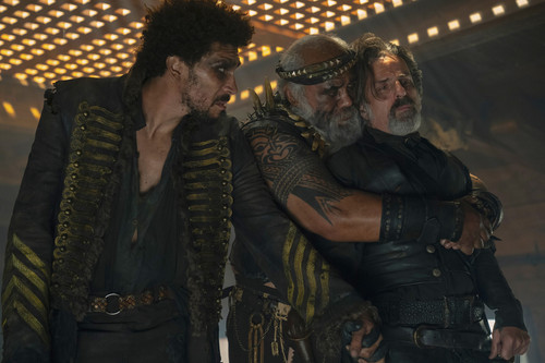 Izzy getting loooove.jpg