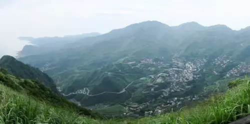 00026 基隆山眺望金瓜石.webp