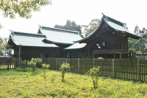 00027 桃園神社本殿.jpg