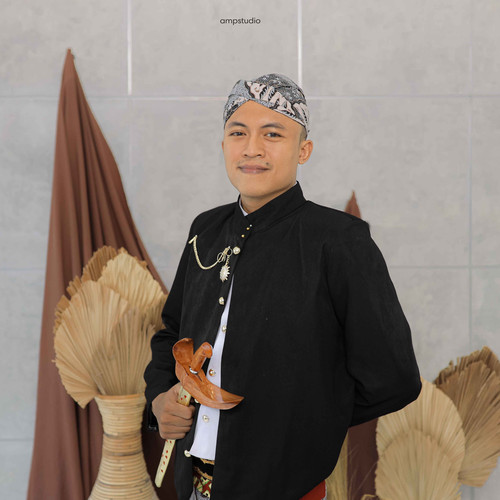 20231009 EDIT (4).jpg