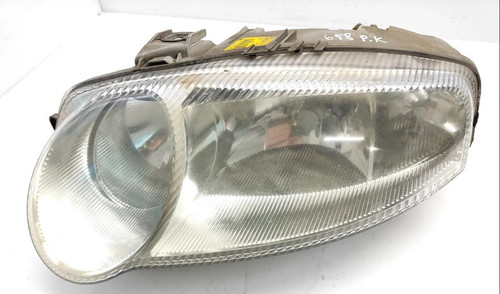 Far stanga + Alfa Romeo + 147 + x + 2002 + 465565640.jpg