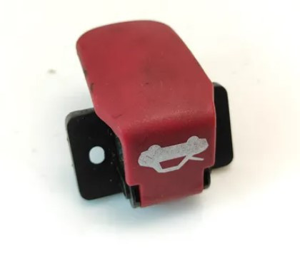 Maner deschidere capota + Alfa Romeo + 147 + x + 2002 + x.jpg