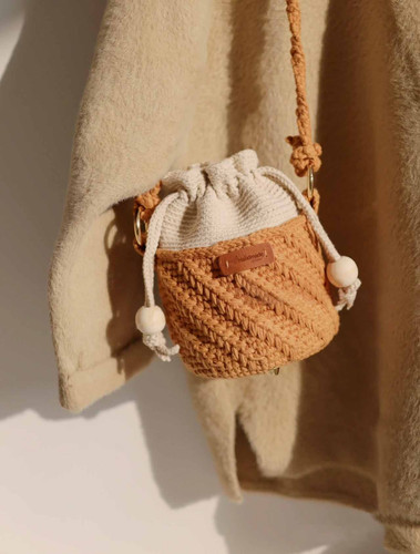 handmade spinus crochet blog - How To Better Crochet Bags 3.jpg