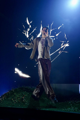 Jeremy Zucker 2023.11.1SW 13 768x1152.jpg