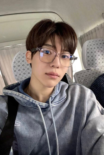 weverse 20231214212818 2.jpg
