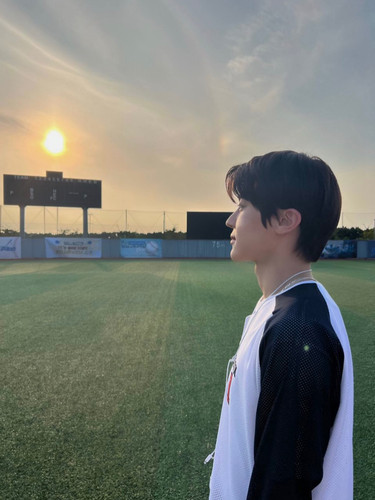 weverse 20231214195849.jpg