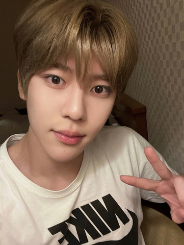 weverse 20231215004942.jpg