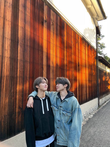 weverse 20231215011658 2.jpg