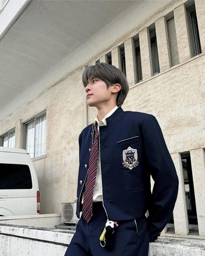 6893ee3e2a5372fffcebf9c128140d54