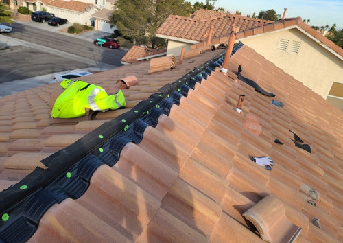 Roofer In Las Vegas NV.jpg