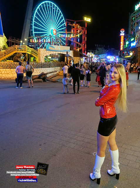 0 latex nutte jessy thomas fetisch frau .jpg.jpg