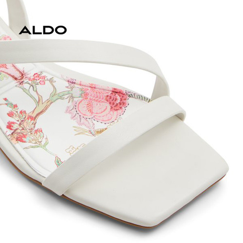 lilian white 100 002 043 alt4 sq wt 600x600.jpg