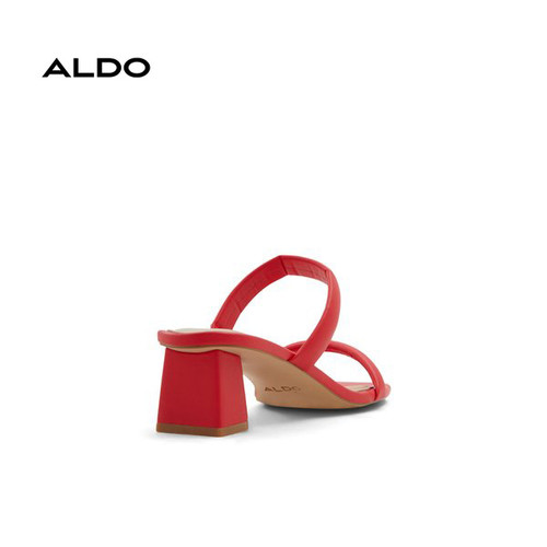 mandi red 630 002 043 alt1 sq wt 600x600.jpg