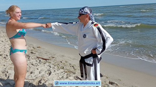 Pianistka Emanuela Rabinska spotkanie z wielkim mistrzem taekwondo Panen Wojciechem Dolnym.1