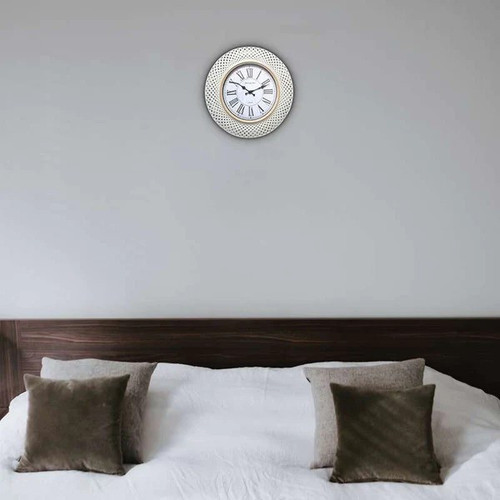 Retro Roman Numerals Round Battery Wall Clock.jpg