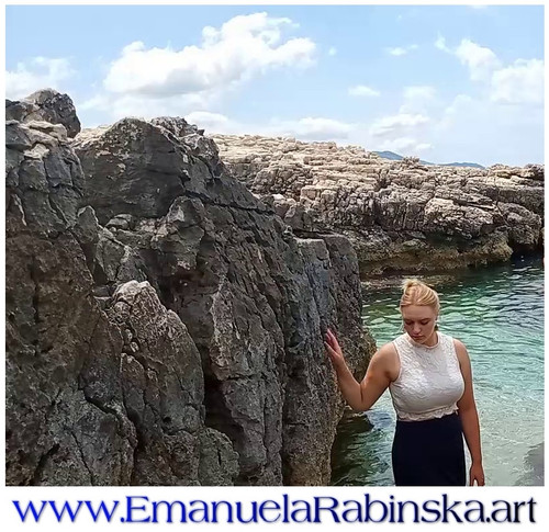 Sängerin Emanuela Rabinska auf den Fotos zum Musikvideo zum Lied Les papillons.jpg
