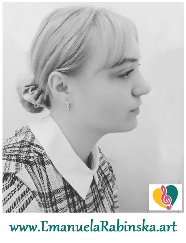 Songwriterka i kompozytorka Emanuela Rabinska.jpg