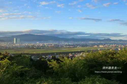 00007 漢拏山與濟州機場.webp