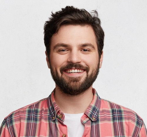 young bearded man with striped shirt 273609 5677.jpg