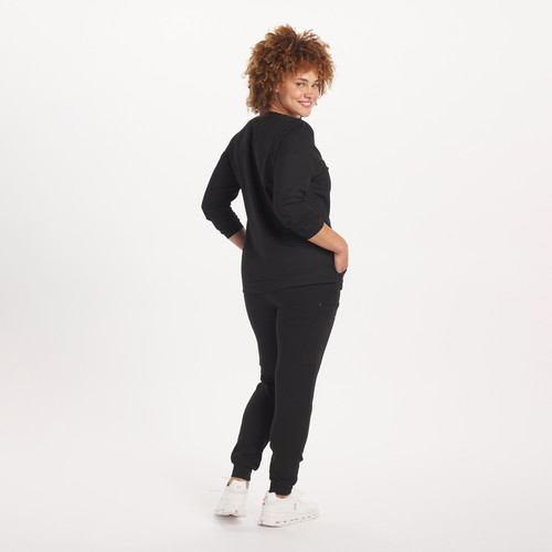DOLAN 2023 04 06 KB15337 full body crop