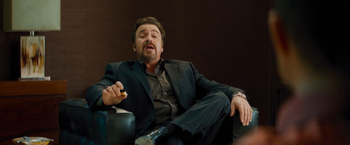 Kick Ass.2010.1080p.UHD.BluRay.x264.DD+5.1 Pahe.in.mkv snapshot 00.20.35.609.jpg