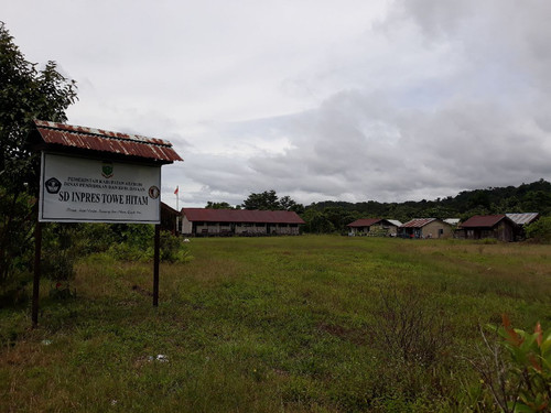 SD Inpres Towe Hitam.jpg