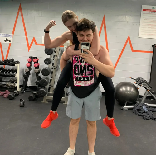 luxkennedy (Kennedy & her bf).png