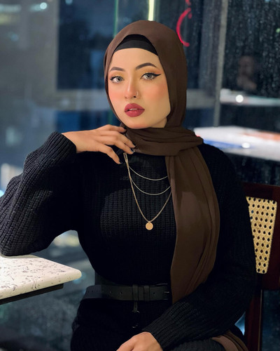 Photo by S U S H R I (সুশ্রী)? on December 09, 2023. May be an image of 1 person, headscarf, turtlen.jpg