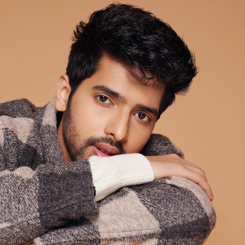 armaan malik.jpg