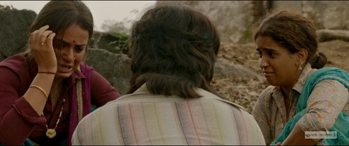 Pataakha 2018 720p WEB HD x264 999MB Pahe.in.mkv snapshot 01.19.42.250.jpg