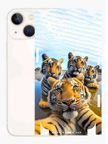 iPhone 13 Mini Selfie.jpg