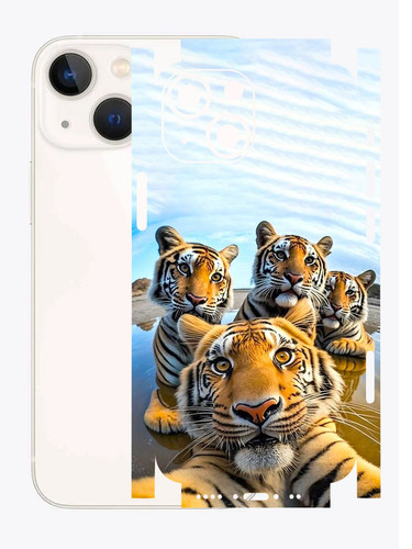 iPhone 13 Mini Selfie.jpg