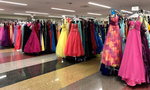 PromDress 1200x0 c default.jpg