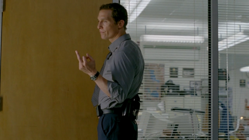 True Detective S01E06 Haunted Houses.mkv 001786994