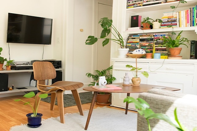 Apartment 6
