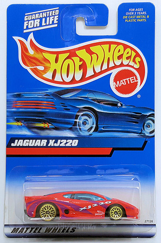 Машинка Hot Wheels Jaguar XJ220 2000 (#160) 27126.jpg