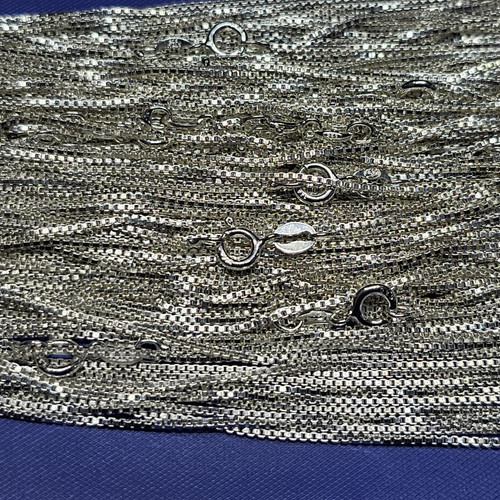 cropped 16943767200132156723372386814252.jpg