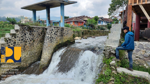 Sungai Ciwidey.jpg