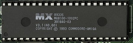 Amiga CD32 Motherboard Top cr MX8100 1002 Kickstart3 1.jpg