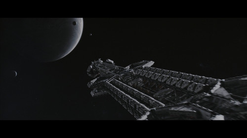 cap Alien.Covenant.2017.INTERNAL.MULTI.UHD.BluRay.REMUX.2160p.HEVC.TrueHD7.1.Atmos WeWillRockU 00:27.jpg