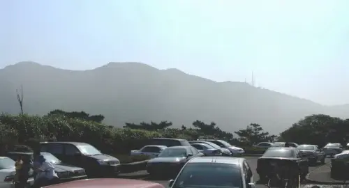00007 二子坪停車場仰望小觀音山.webp